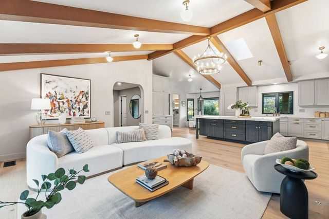 26201 Dori Lane, Los Altos Hills, CA 94022