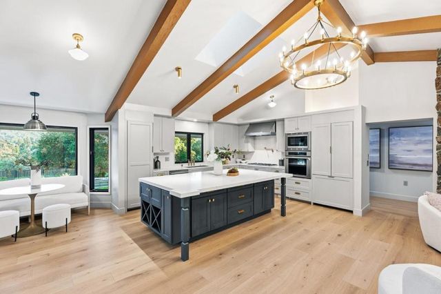 26201 Dori Lane, Los Altos Hills, CA 94022