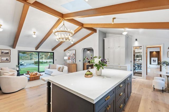 26201 Dori Lane, Los Altos Hills, CA 94022