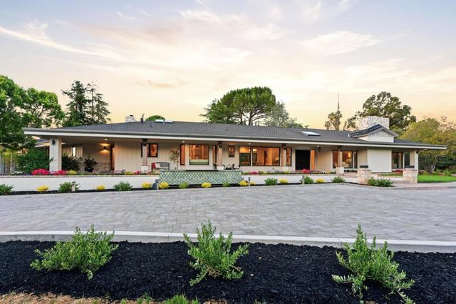 26201 Dori Lane, Los Altos Hills, CA 94022
