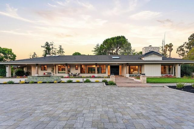26201 Dori Lane, Los Altos Hills, CA 94022