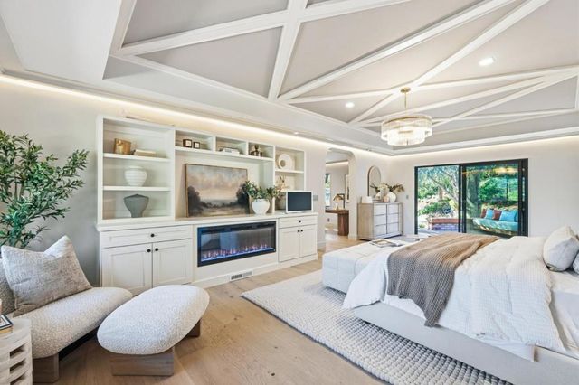 26201 Dori Lane, Los Altos Hills, CA 94022