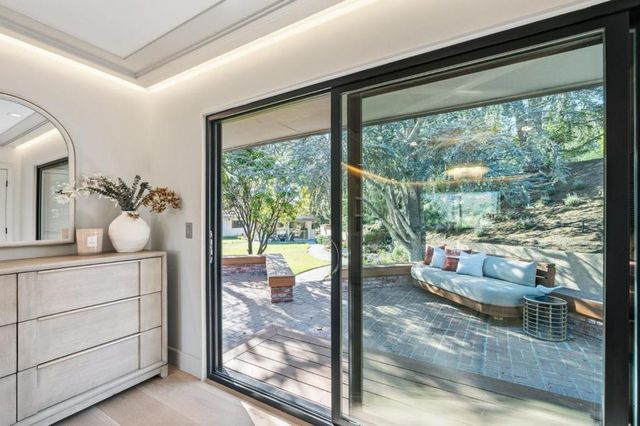 26201 Dori Lane, Los Altos Hills, CA 94022