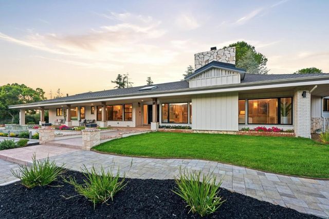 26201 Dori Lane, Los Altos Hills, CA 94022