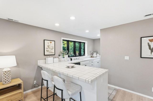 26201 Dori Lane, Los Altos Hills, CA 94022
