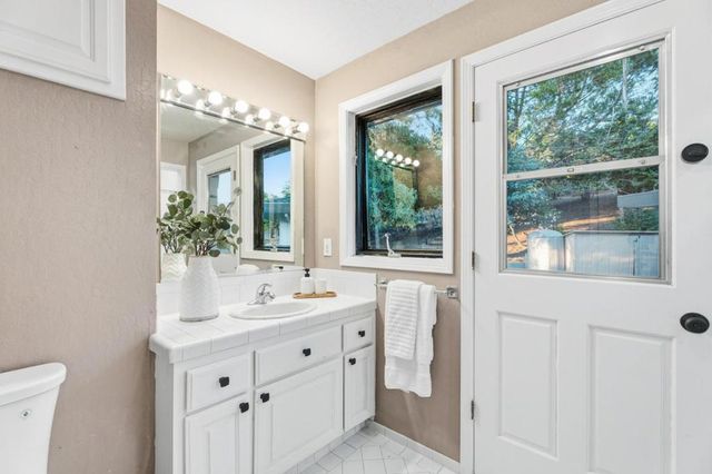 26201 Dori Lane, Los Altos Hills, CA 94022