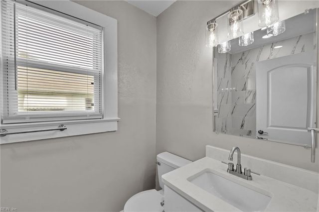 107 Hill ST, Hampton, VA 23661
