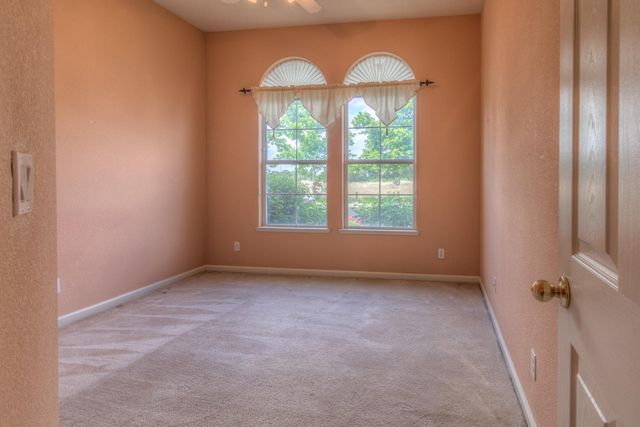 1657 Aylesbury Way, Roseville, CA 95747