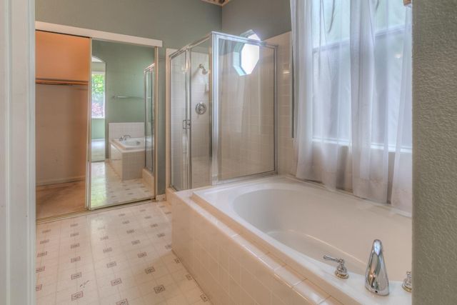 1657 Aylesbury Way, Roseville, CA 95747
