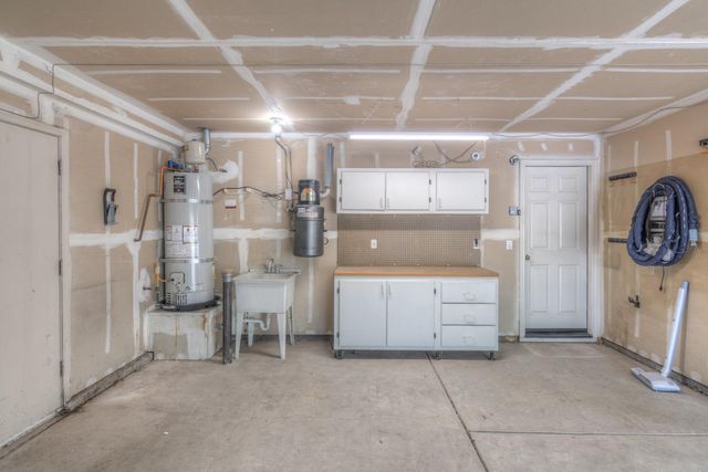 1657 Aylesbury Way, Roseville, CA 95747
