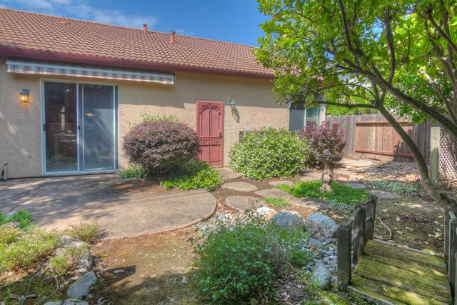 1657 Aylesbury Way, Roseville, CA 95747