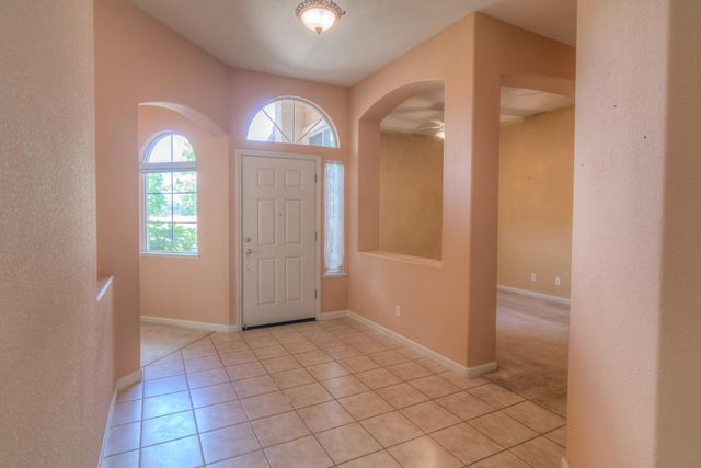 1657 Aylesbury Way, Roseville, CA 95747