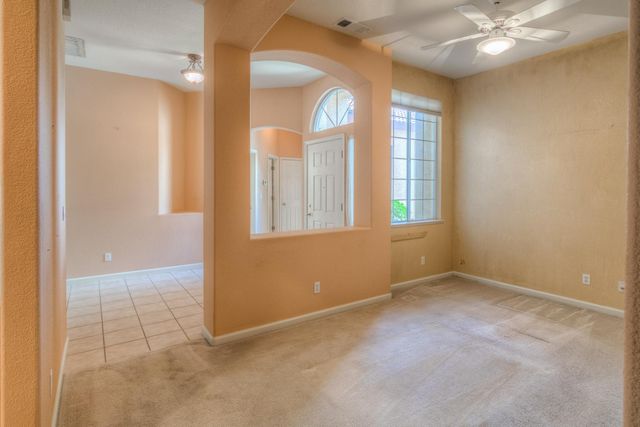 1657 Aylesbury Way, Roseville, CA 95747