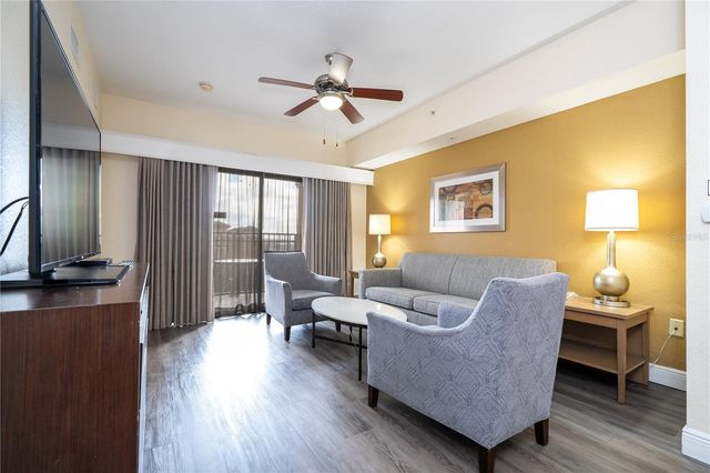 12527 FLORIDAYS RESORT DRIVE 611-E, Orlando, FL 32821