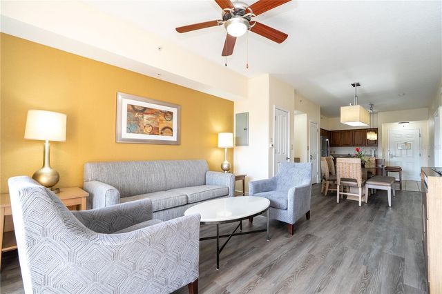 12527 FLORIDAYS RESORT DRIVE 611-E, Orlando, FL 32821