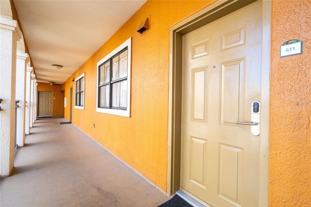 12527 FLORIDAYS RESORT DRIVE 611-E, Orlando, FL 32821