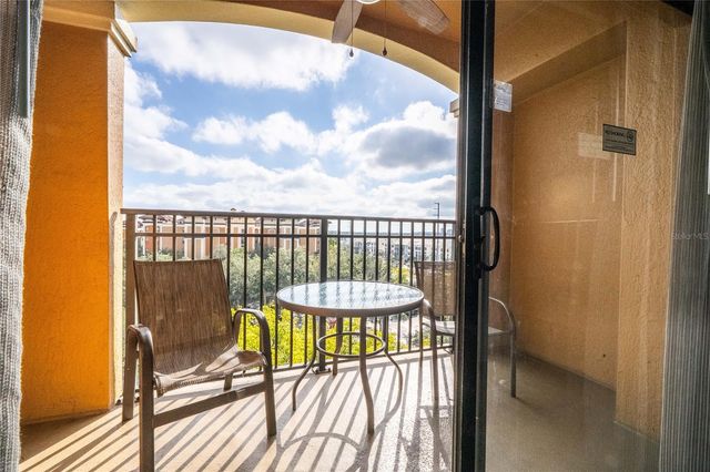 12527 FLORIDAYS RESORT DRIVE 611-E, Orlando, FL 32821