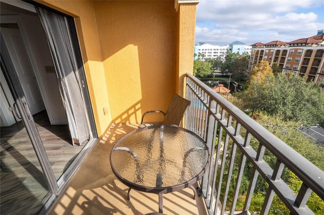 12527 FLORIDAYS RESORT DRIVE 611-E, Orlando, FL 32821