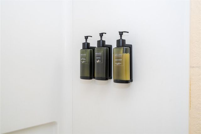 12527 FLORIDAYS RESORT DRIVE 611-E, Orlando, FL 32821