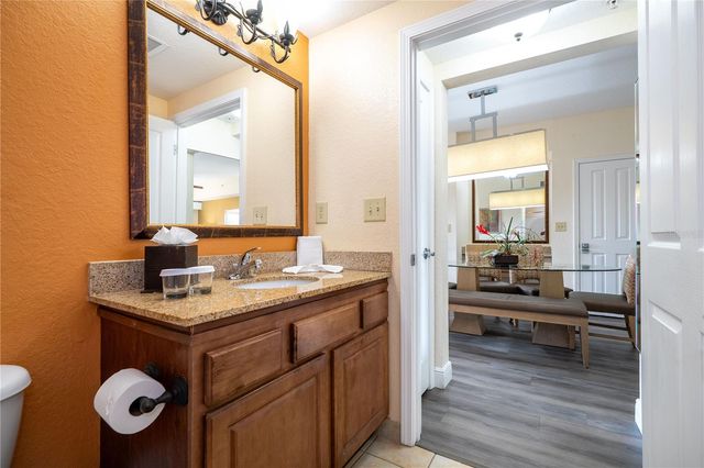 12527 FLORIDAYS RESORT DRIVE 611-E, Orlando, FL 32821