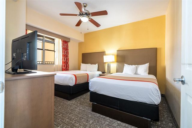 12527 FLORIDAYS RESORT DRIVE 611-E, Orlando, FL 32821