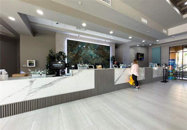 12527 FLORIDAYS RESORT DRIVE 611-E, Orlando, FL 32821