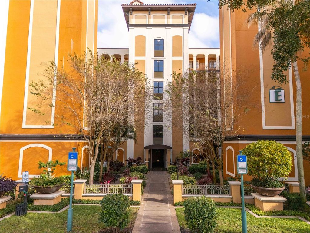 12527 FLORIDAYS RESORT DRIVE 611-E, Orlando, FL 32821