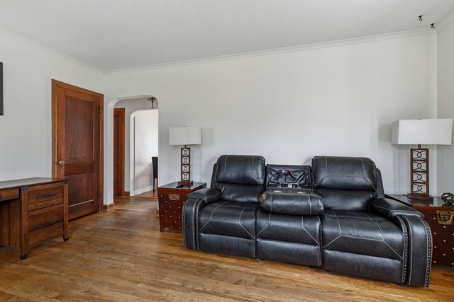 2323 Frances Place, Davenport, IA 52804