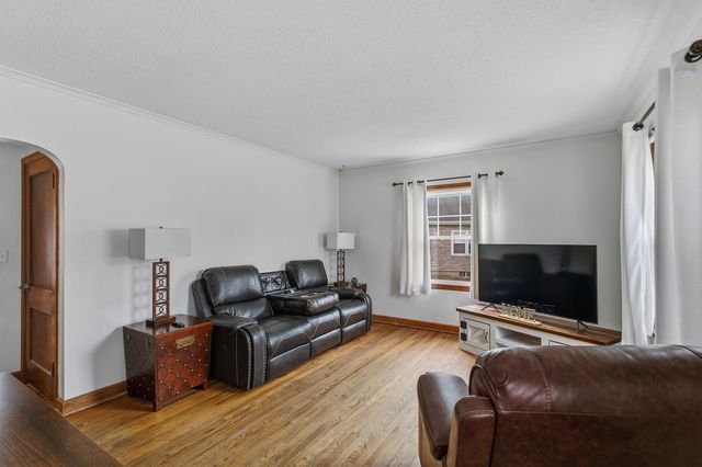 2323 Frances Place, Davenport, IA 52804