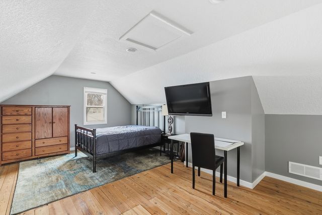 2323 Frances Place, Davenport, IA 52804