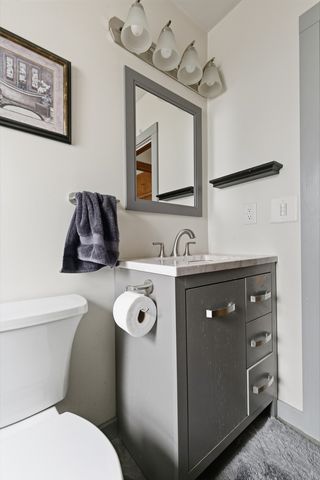 2323 Frances Place, Davenport, IA 52804