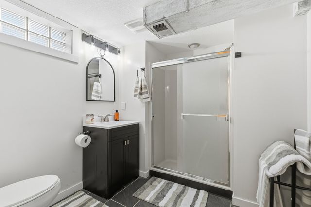 2323 Frances Place, Davenport, IA 52804