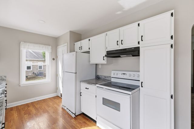 2323 Frances Place, Davenport, IA 52804