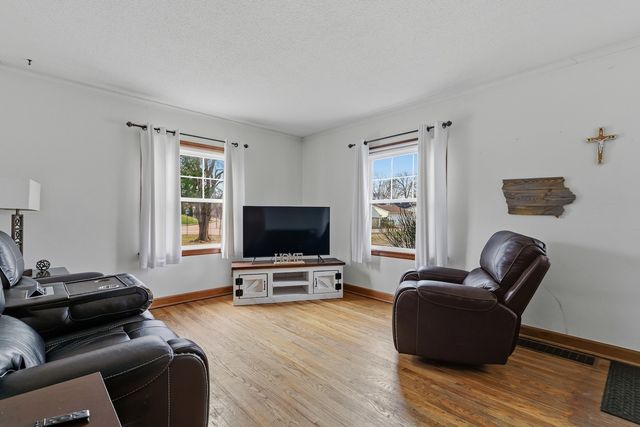 2323 Frances Place, Davenport, IA 52804