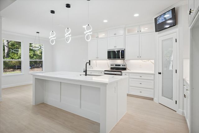 207 Driftwood Drive, Trinidad, TX 75163