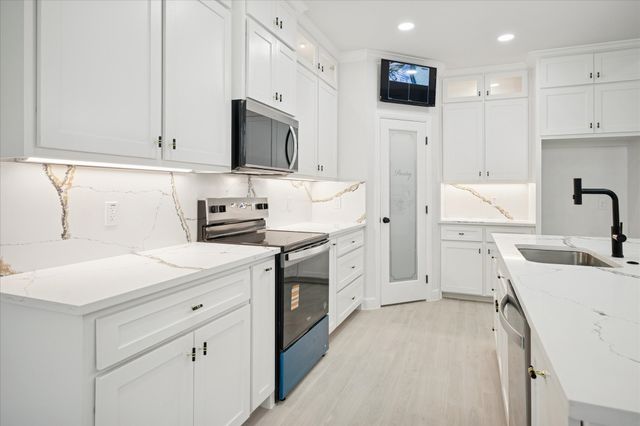 207 Driftwood Drive, Trinidad, TX 75163