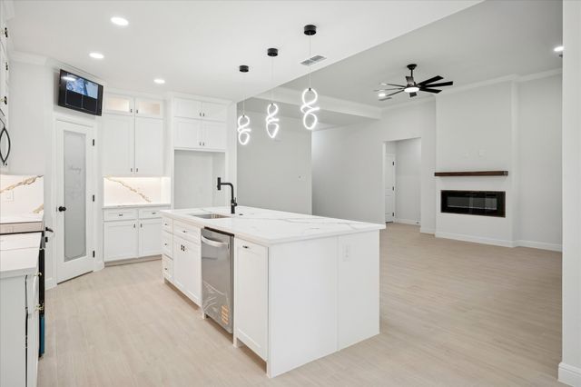 207 Driftwood Drive, Trinidad, TX 75163