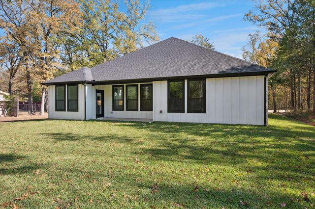 207 Driftwood Drive, Trinidad, TX 75163