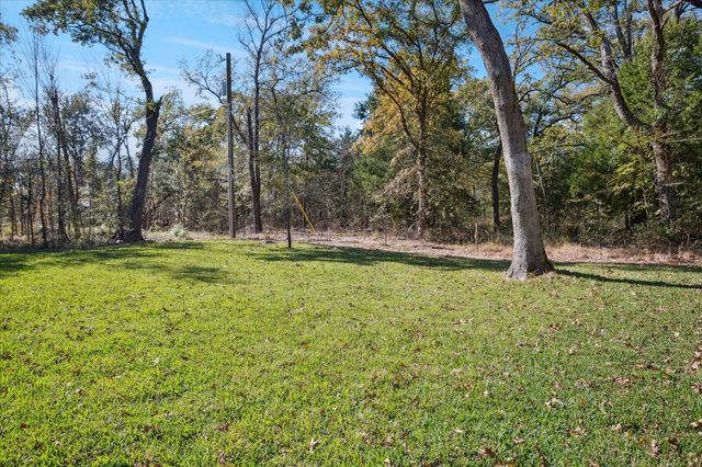 207 Driftwood Drive, Trinidad, TX 75163