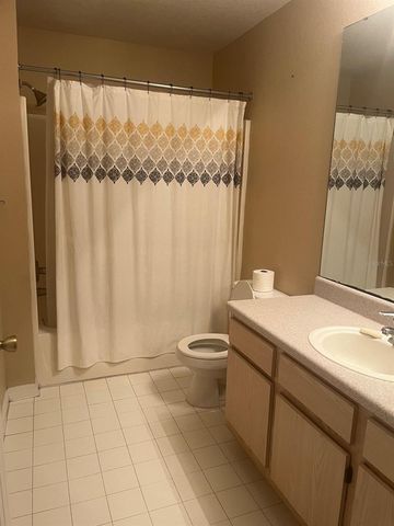 5475 VINELAND ROAD 8212, Orlando, FL 32811