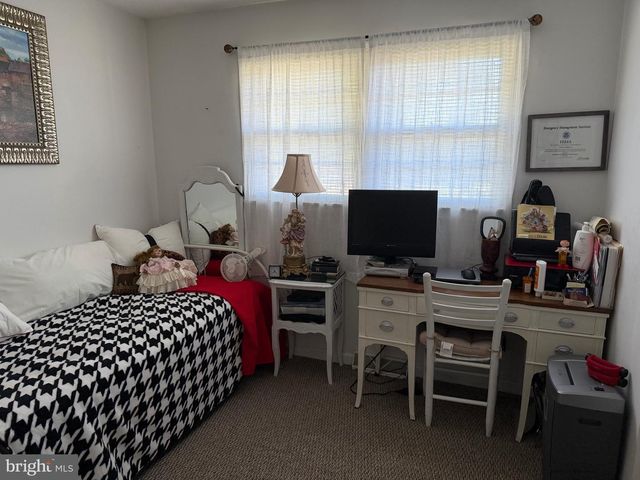 9 WILLINGBORO RD, Sewell, NJ 08080