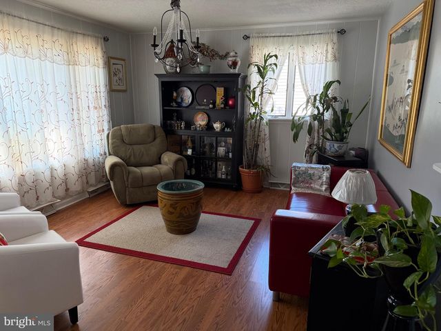 9 WILLINGBORO RD, Sewell, NJ 08080