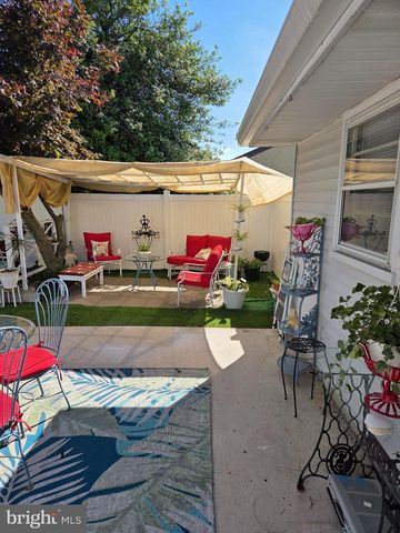 9 WILLINGBORO RD, Sewell, NJ 08080