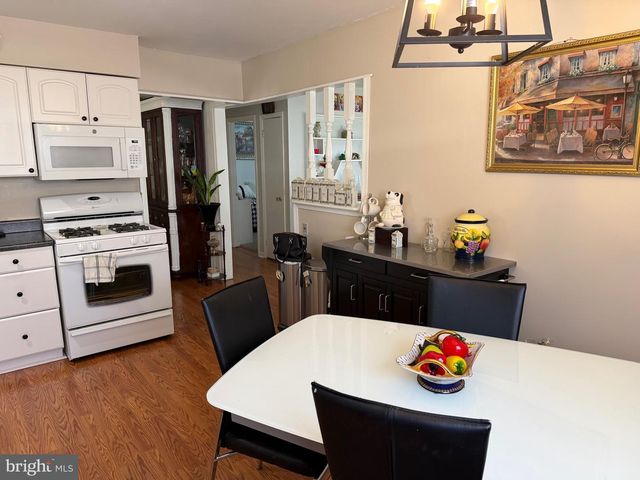 9 WILLINGBORO RD, Sewell, NJ 08080