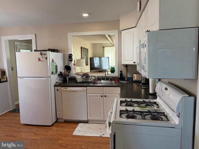 9 WILLINGBORO RD, Sewell, NJ 08080