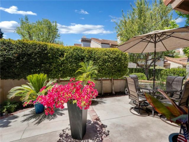424 Country Club Drive A, Simi Valley, CA 93065