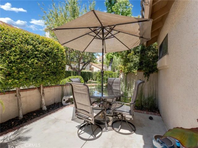 424 Country Club Drive A, Simi Valley, CA 93065