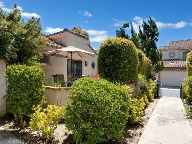 424 Country Club Drive A, Simi Valley, CA 93065