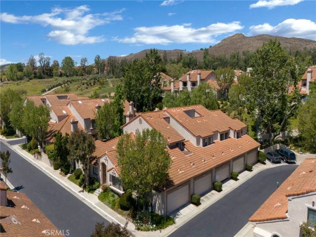 424 Country Club Drive A, Simi Valley, CA 93065