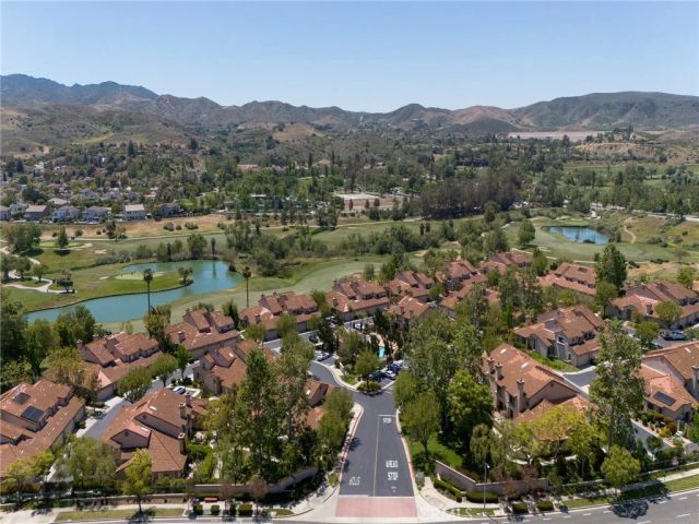 424 Country Club Drive A, Simi Valley, CA 93065